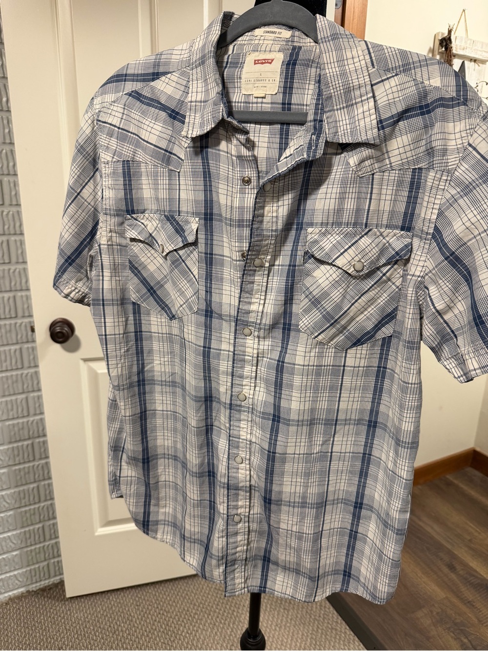 Levi’s Blue Plaid Pearl Snap Western Shirt Men’s Large